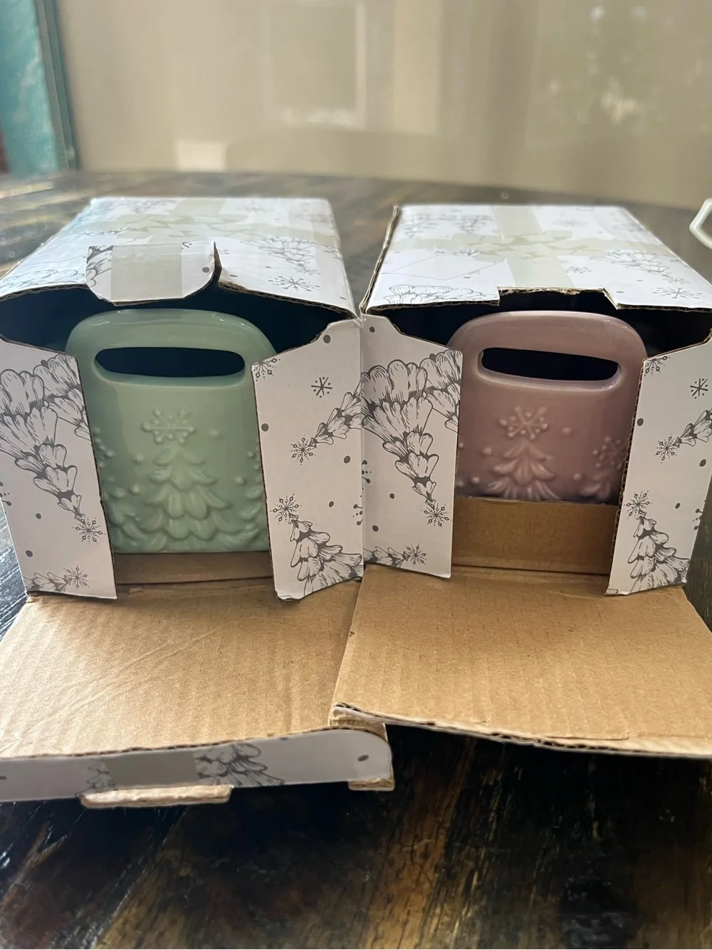 NIB Temptations 2 Ruffled Mini Loaf Pans Christmas Trees Pastel Baking Gift New